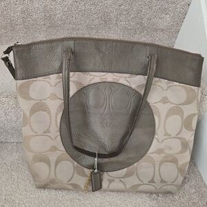 Coach Laura Signature Tote